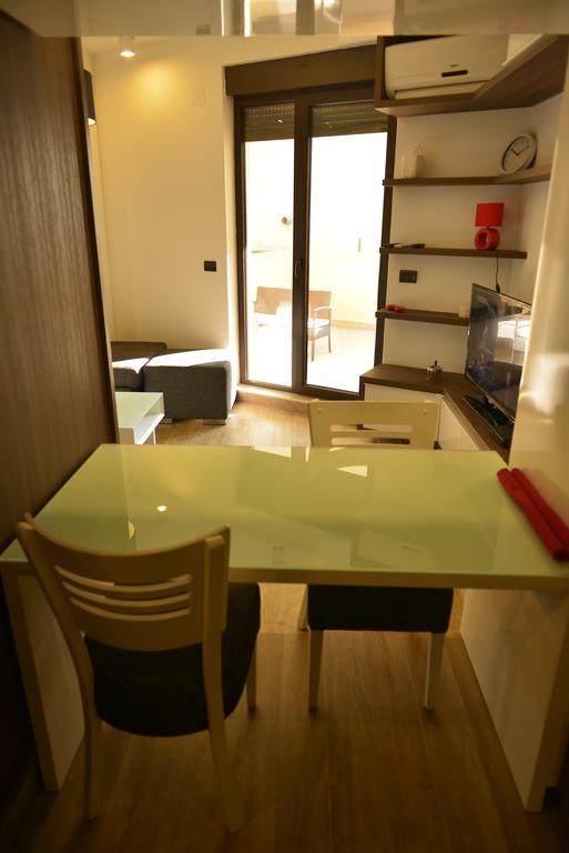 Studio Apartment Picasso Beograd Ruang foto