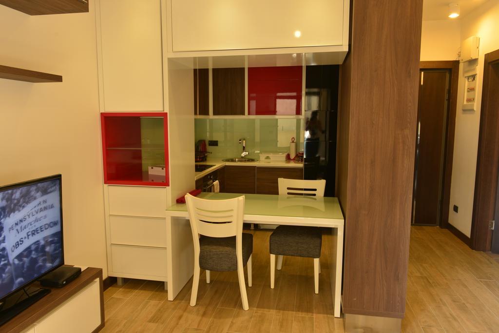 Studio Apartment Picasso Beograd Bagian luar foto
