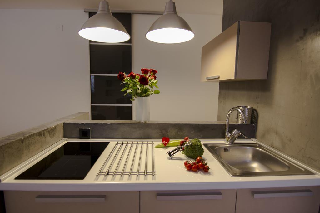 Studio Apartment Picasso Beograd Bagian luar foto