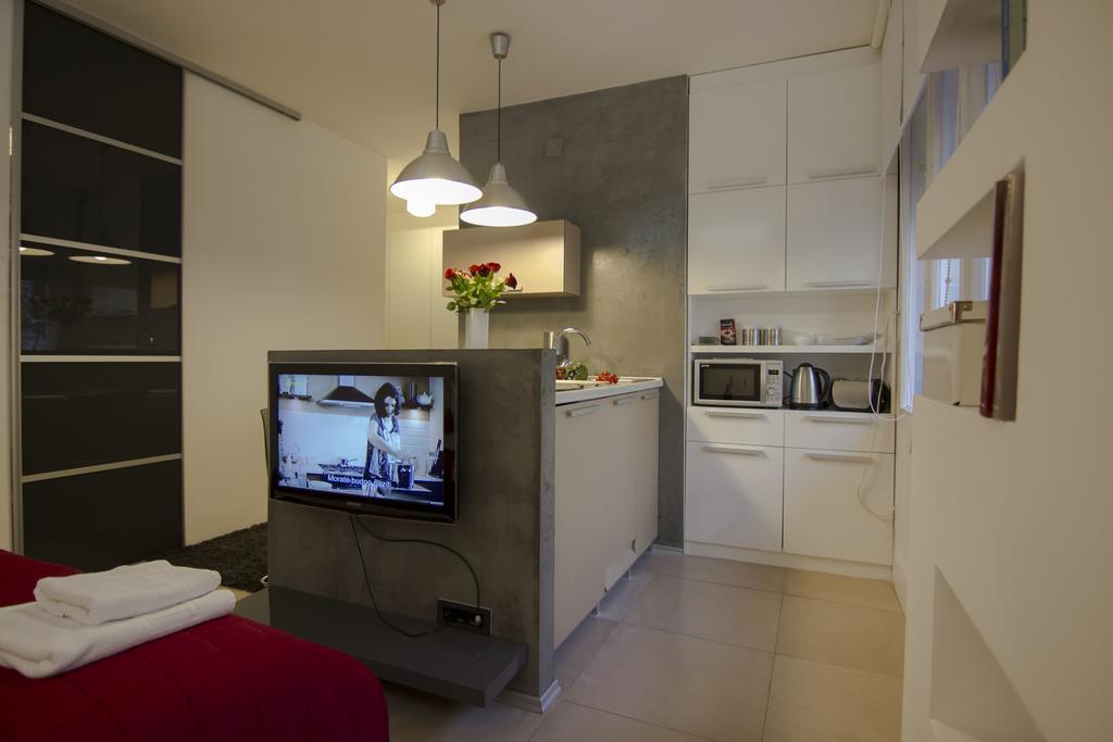 Studio Apartment Picasso Beograd Bagian luar foto