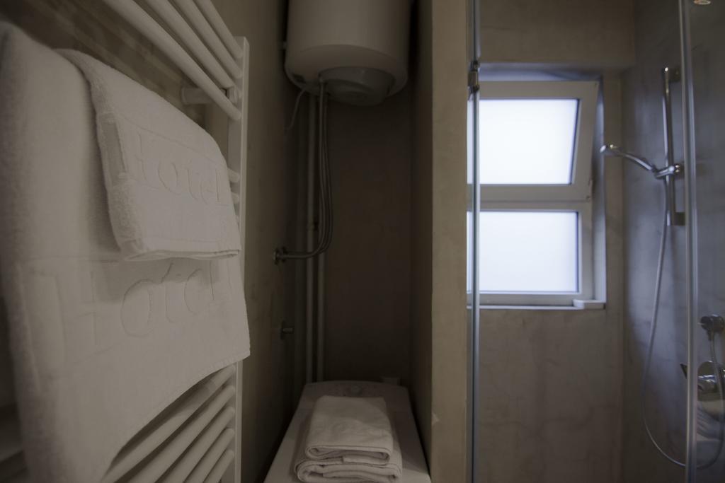 Studio Apartment Picasso Beograd Bagian luar foto